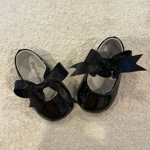Ralph Lauren NIB black patent Mary Jane shoes with bow